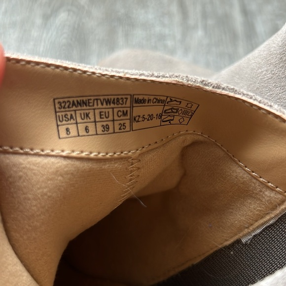 Vionic Anne Bootie - Picture 12 of 13